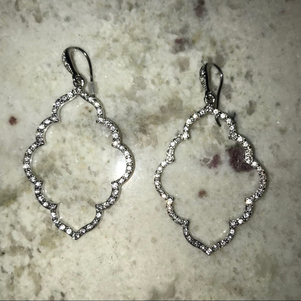 Gorgeous designer-inspired crystal earrings!